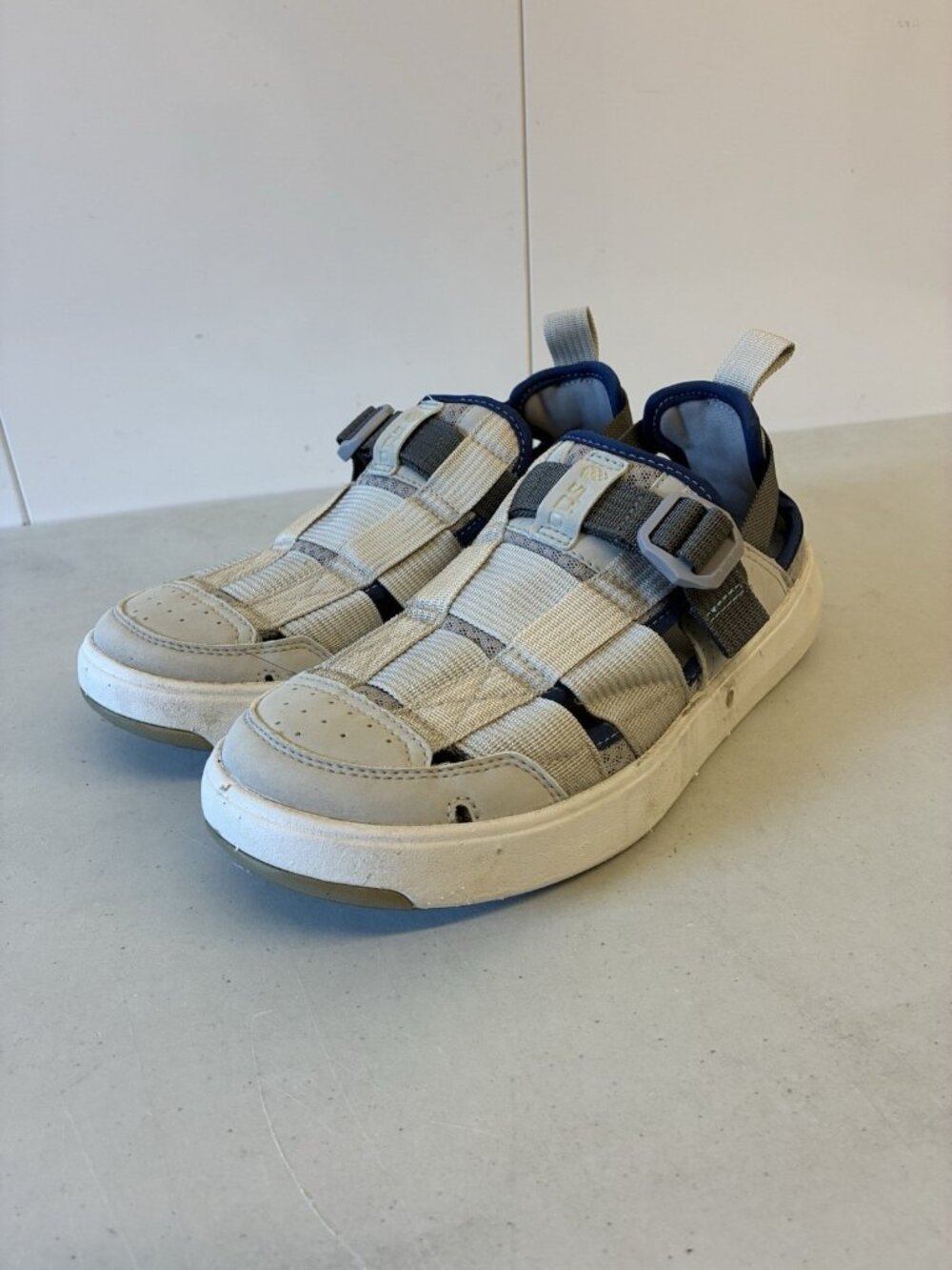 STIO women grey mesh canvas Cut Bank shoes US 8